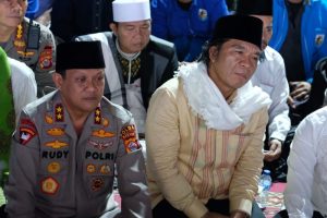 Ulama dan ribuan santri Banten Istighosah dalam rangka HUT Bhayangkara