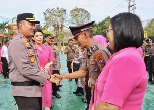 Bertepatan HUT Bahayangkara ke-78, 44 Anggota Polresta Banyuwangi menerima Kenaikan Pangkat