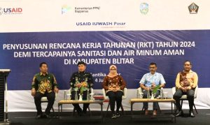 Buka Lokakarya Penyusunan RKT Pasar 2024, Bupati Blitar Komitmen Tingkatkan Akses Air Minum dan Sanitasi