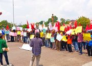 Ratusan Massa AMPERA Desak APH Bongkar Mafia Tanah dan Hutan di Blitar