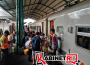 Puncak Arus Libur Nataru 2025/2026, Stasiun Madiun Jadi Titik Terpadat Penumpang Kereta Api
