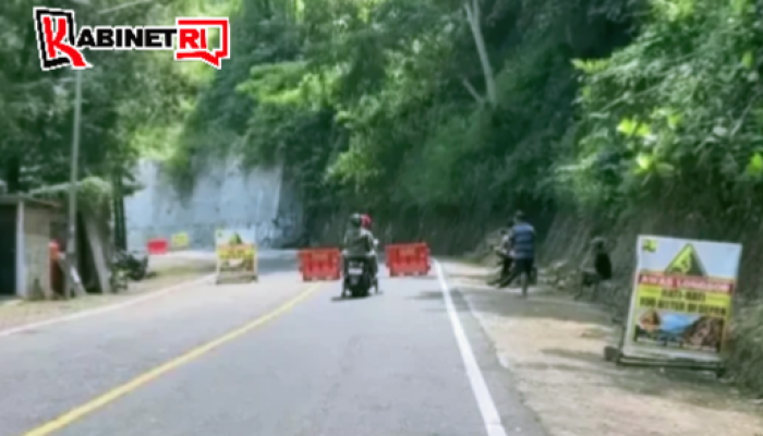 Batu Tebing Setinggi 50 Meter Runtuh, Jalur Trenggalek-Ponorogo Berlakukan Buka Tutup