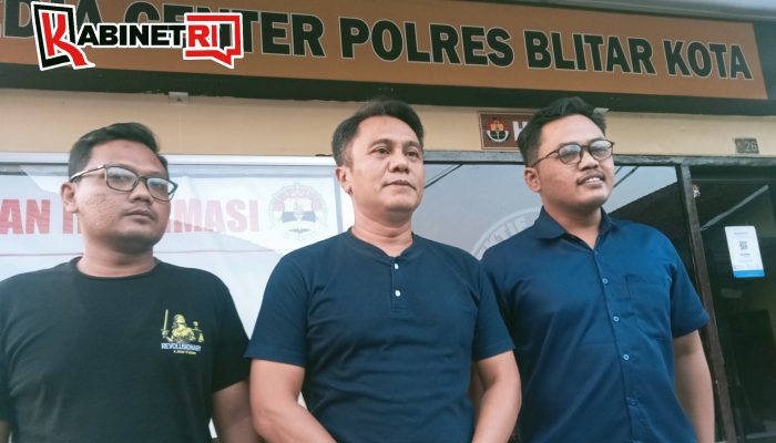 Budi Kempes Jalani Pemeriksaan di Polres Blitar Kota, Kasus Dugaan Pemalsuan Tanda Tangan Masih Diselidiki