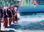 Pantai Serang Jadi Pusat Perayaan 1 Suro 2026, Gunungan Hasil Bumi Dilarung ke Laut